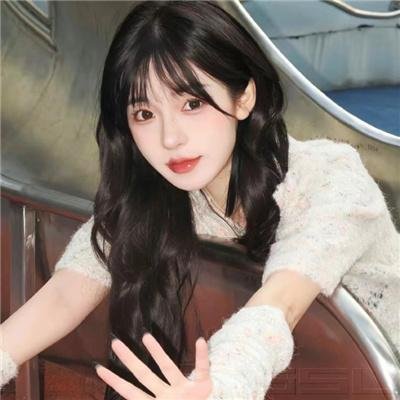 九尾藏不住